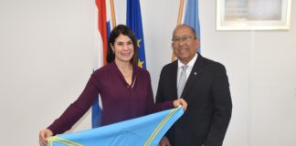 Embahadora di Guatemala a bishita Minister Thijsen