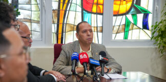 Parlamentario Marco Berlis (MEP): Ley di iniciativa di “Referendum” a wordo entrega na raad van advies