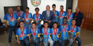 Minister Endy Croes a ricibi nos seleccion di baseball U12 cu a titula campeon di Caribe den Babe Ruth Caribbean Championship