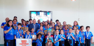 Minister Endy Croes a felicita delegacion di Gihae Tang Soo Do Aruba cu a conkista 50 medaya den campeonato mundial