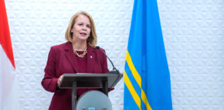 Apesar cu oposicion ta yama e aumentonan “cachi cachi”: Gobierno ta comprometi pa mehora e poder di compra di cada ciudadano di pais Aruba