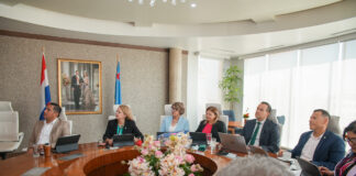 Den conexion cu e reunion cu e comicion encarga cu regulacion di e vehiculonan UTV y ATV: Pa Gobierno di Aruba e meta primordial ta, pa sigura seguridad den trafico, y pa e peatonnan