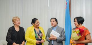Minister Maduro di Cultura ta felicita Pastoor Canuto ‘Toti’ Fuentebella pa su 25 aniversario como Pastoor na Aruba