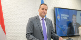 Minister Geoffrey Wever ta introduci Koopkrachtmodel: Herment nobo di Gobierno pa midi impacto di maneho riba poder di compra