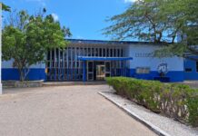 Crisis: Rector di Colegio Arubano manda cas