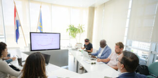 Minister Geoffrey Wever: Carbon Trading ta mustra prometedor pa modelo economico sostenibel di Aruba segun sondeonan