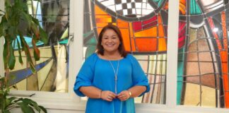 Parlamentario Shailiny Tromp-Lee (MEP): Inversion den nos profesional y instancianan ta muestra di e importancia di salud mental