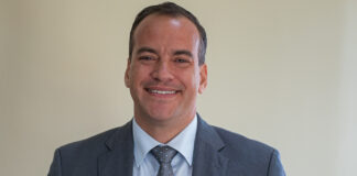 Minister Geoffrey Wever: Ley pa garantiza un cuenta bancario a keda cla