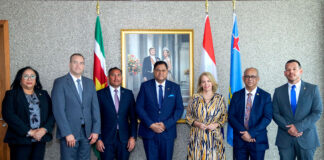 Durante bishita di President di Surinam, Aruba y Surinam a firma memorandum of understanding unda ta fortalece e relacion bilateral entre e paisnan