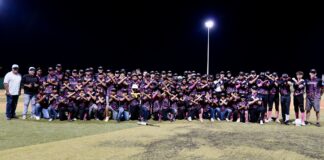 Minister Endy Croes a presencia apertura di e di cuater (4) edicion di baseball in paradise