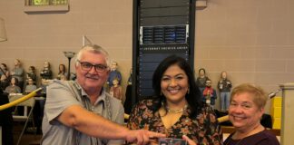 Minister Maduro di Cultura: Aruba ta wordo premia pa nos esfuerso pa conserva y haci nos herencia cultural accesibel via internet pa henter mundo via coleccion.aw