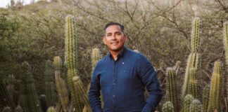 Ursell Arends: Recuperando e destino di Aruba; e lucha contra sobreturismo