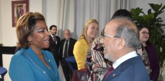 Minister Thijsen a felicita Sint Maarten riba nan dia Nacional