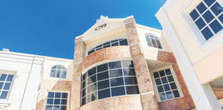 Ta premira cu turismo lo empuha un expansion modera di Aruba su economia na 2025 y 2026