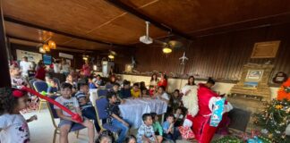 Un Sonrisa di Pasco pa nos muchanan