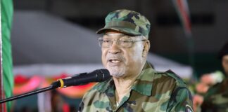 Ex-Presidente Desi Bouterse di Surinam a Fayece na edad di 79 aña