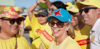 Pabien y bon deseonan pa lider di MEP Evelyn Wever-Croes riba su fecha natal