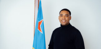 Hendrik Tevreden ta gradici comunidad pa e sosten durante Eleccion Parlamentario 2024