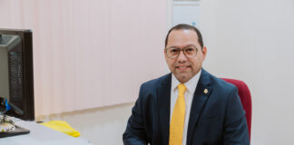 Parlamentario Hoek: Falta di respet di oposicion den Parlamento a lanta preocupacion den periodo electoral