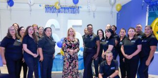 Prome Minister ta felicita hulpbestuurskantoor cu 65 aña sirbiendo Aruba