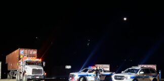 Pa motibonan di seguridad: Polis a dirigi transporte di klapchi