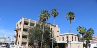 Contrario na informe robes: Corte a rechasa Demanda di Renaissance riba edificio di Aduana