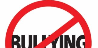 Consecuencia di agresion verbal durante añas a culmina den un mokete riba Speed Andrade