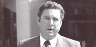 Promer premier di Aruba, Henny Eman critico pero stabiel den hospital