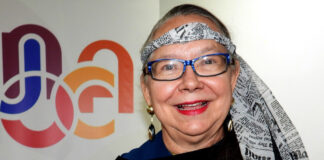 “Rene su dushi Wega” a wordo batisa: Prome Minister ta felicita Lady Ruth cu presentacion di su prome buki pa mucha na Papiamento