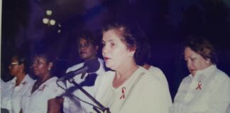 Despedida na un gran persona Señora Carla Paris-Arends