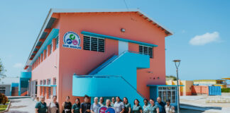 100 aña di compromiso: Aruba Bank ta haci donacion di 100 mil florin na SEPB: Sosteniendo educacion vocacional y futuro di nos hobennan den area laboral