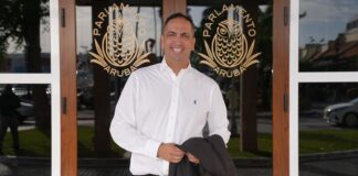 Parlamentario Dangui Oduber (MEP): Un formacion cu 2 formador, sin confiansa, sin synergia y sin por pasa screening