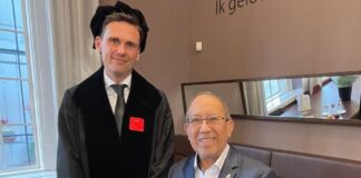 Minister Thijsen na “oratie” di Wouter Veenendaal