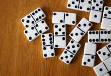 Barca vs Real: The domino challenge!