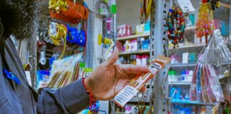 Un problema serio bou di nos hobennan: Control contra bendemento di vape na hoben bao di 21 aña