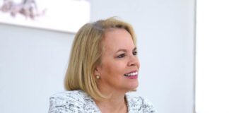 Parlamentario Evelyn Wever-Croes: Preguntanan manda na Minister-President Eman y Minister Wever tocante impacto di guera di comercio riba Aruba