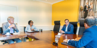 Minister Geoffrey Wever reuni cu director di Aduana pa discuti e prioridadnan clave