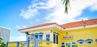 POLIS A BAY E EXTRA MILE PA RESCATA DOS VICTIMA CU PROBLEMA DEN LAMA