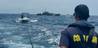 Wardacosta ta rescata piscadonan cu problema tecnico cerca di Rodgers Beach