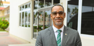 Parlamentario di AVP, Clifford Heyliger: Family & Friends di MEP no ta worry ki daño ta haci na Aruba