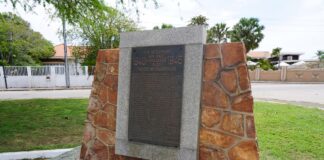 Diadomingo awo ceremonia di conmemoracion: Honrando e herencia di libertad y sacrificio