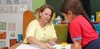 Parlamentario Evelyn Wever-Croes na Minister Gerlien Croes; Ta lamenta cu ta ataca hobennan profesional local