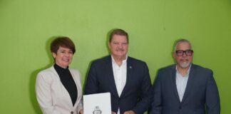 Gobierno a firma MOU cu FCCA pa revitalisacion di bario