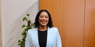 Parlamentario Sevinger: Cu transparencia y responsabilidad ta mustra resultado tras bishita na Merca