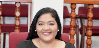 Parlamentario Xiomara Maduro ta urgi formadornan Eman y Croes pa stop di tuma Pueblo haci y tuma desicion pa caba pa nombra e dos Ministernan cu falta: Un formador ta draai rond y e otro ta laba man