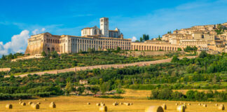 Delegacion Hubileo Aruba cu “Go to Rome raffle sale” diasabra 24 di mei