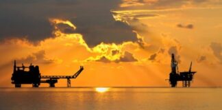 Minister di Energia Arthur Dowers a topa cu Armstrong y CAP pa discuti e progreso di e proyecto di exploracion den area marino di Aruba