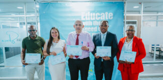 Minister Gerlien Croes: Infrastructura y Conexion: Importancia pa desaroyo di enseñansa modernisa y inclusivo