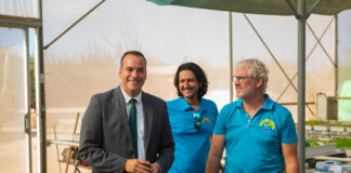 Minister Geoffrey Wever: Comision di Tweede Kamer y Minister Wever di bishita na HappyPonics