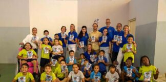 Buki di Pret ta celebra su di cinco aña di hubileo hunto cu Armando Goedgedrag